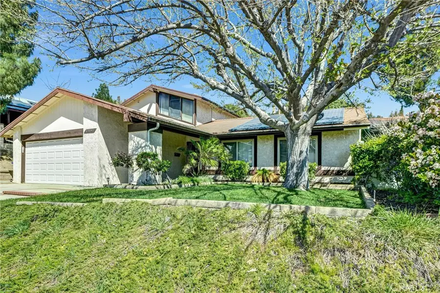23041 Posada, Valencia, CA 91354 - #2