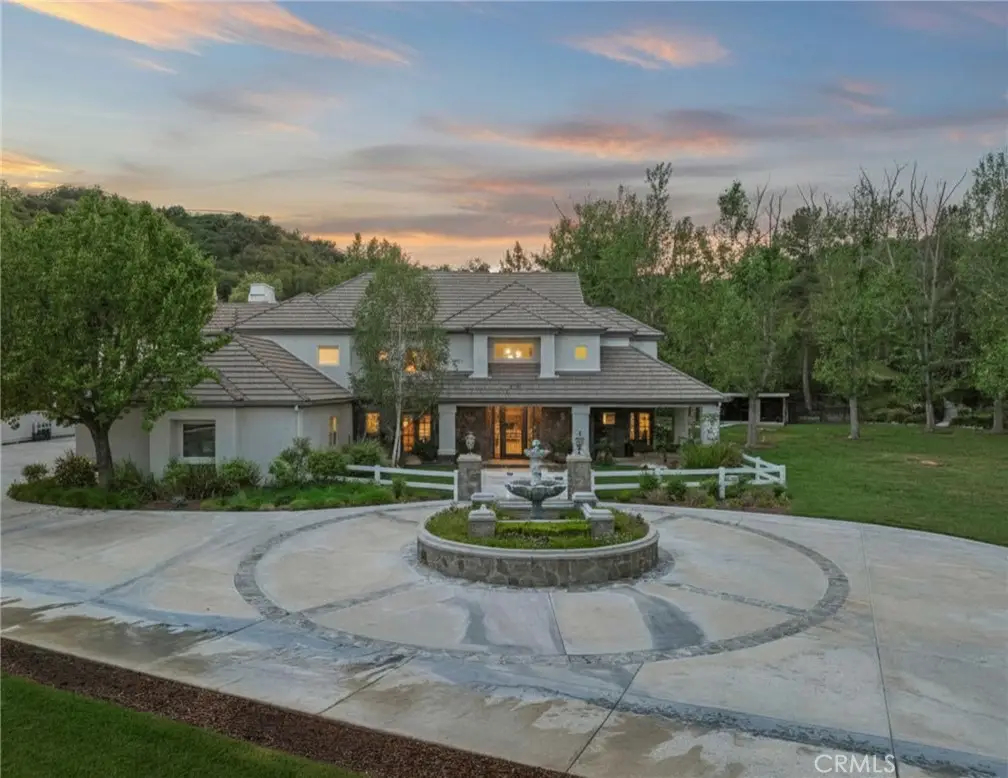 26954 Whitehorse, Canyon Country, CA 91387 - #1