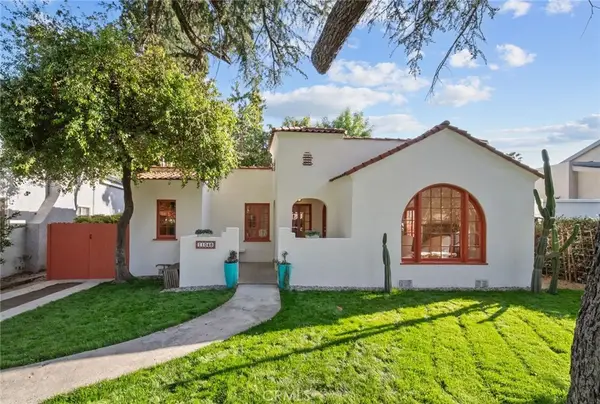 11048 Blix, West Toluca Lake, CA 91602