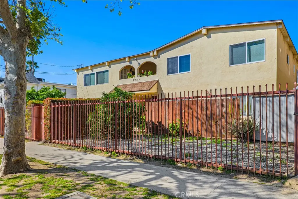 5923 Woodman Avenue, Valley Glen, CA 91401 - #1