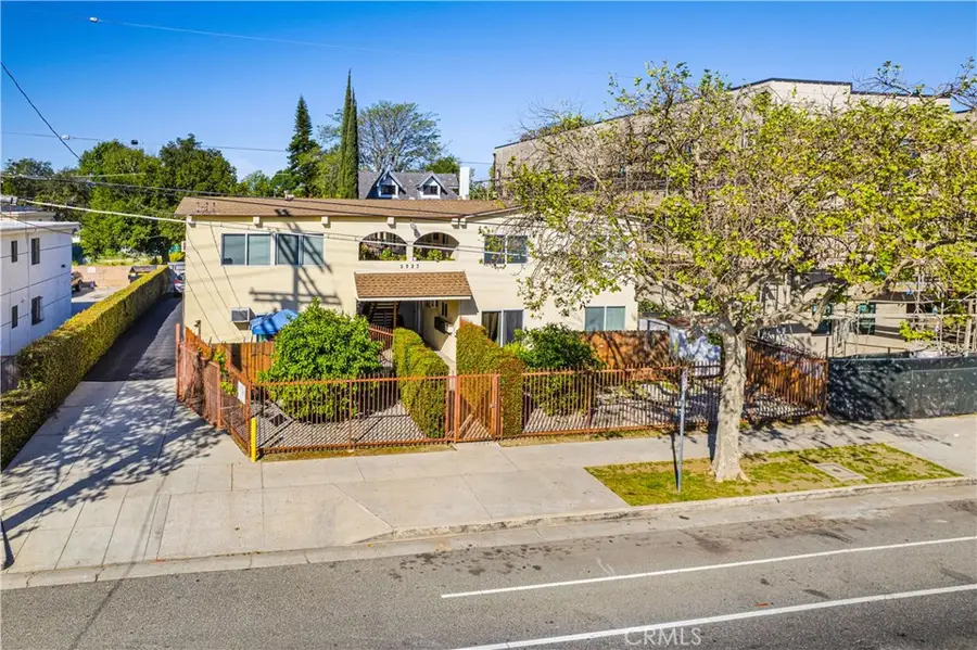 5923 Woodman Avenue, Valley Glen, CA 91401 - #2