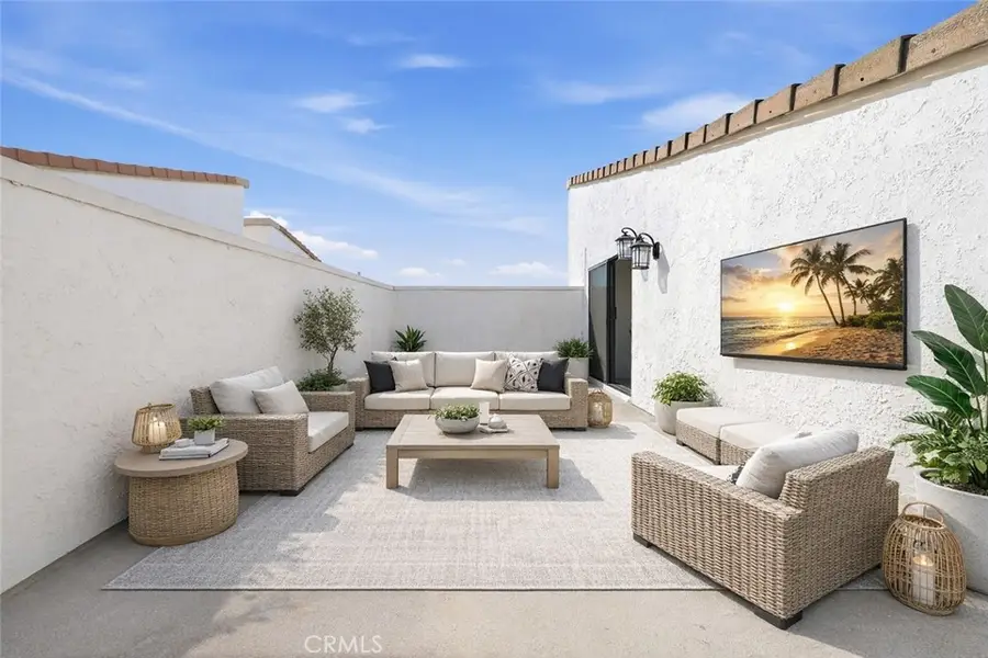 5310 Zelzah Avenue #302, Encino, CA 91316 - #2