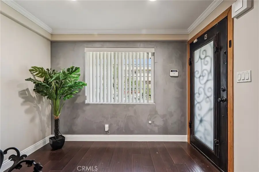 4520 Kingswell Avenue, Los Angeles, CA 90027 - #3