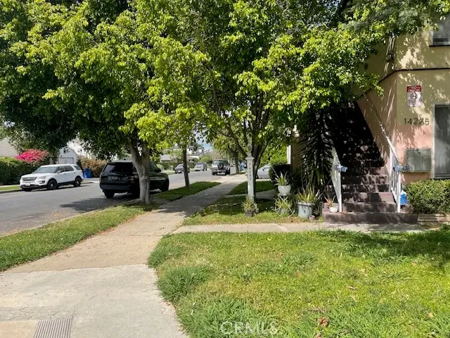 14225 Riverside, Sherman Oaks, CA 91423 - #3