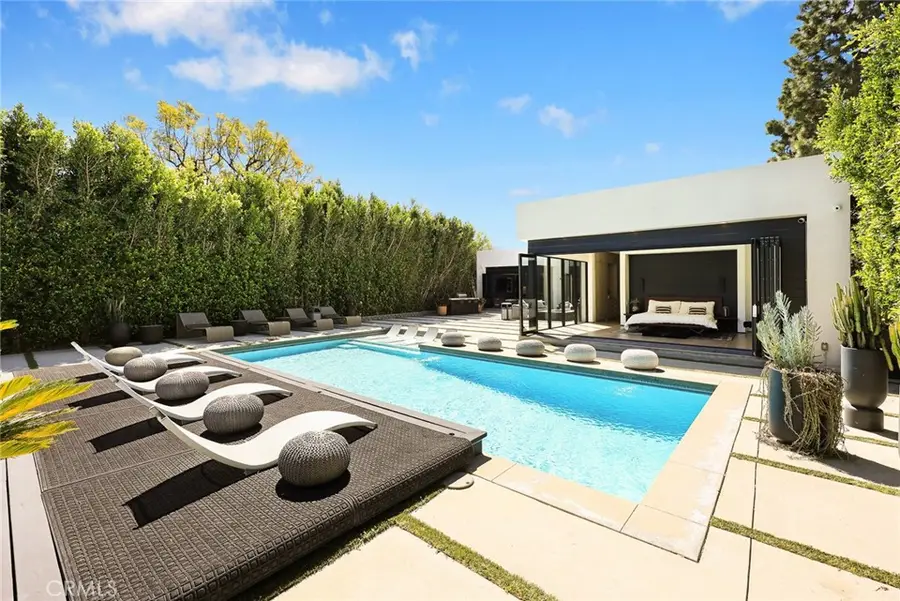 7139 Macapa, Los Angeles, CA 90068 - #3