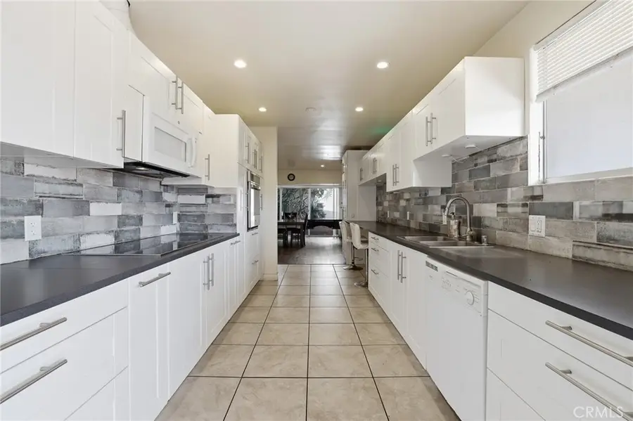 6732 Wooster Avenue, Los Angeles, CA 90056 - #3