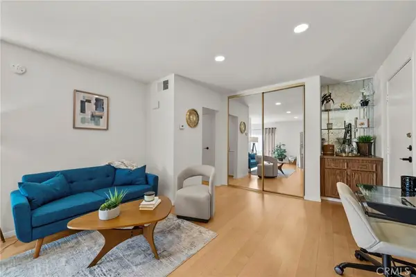 1735 N Fuller #425, Los Angeles, CA 90046