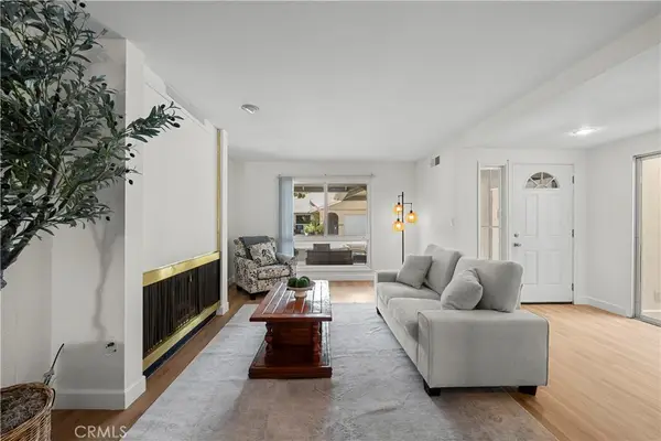 18915 Circle Of Friends, Newhall, CA 91321