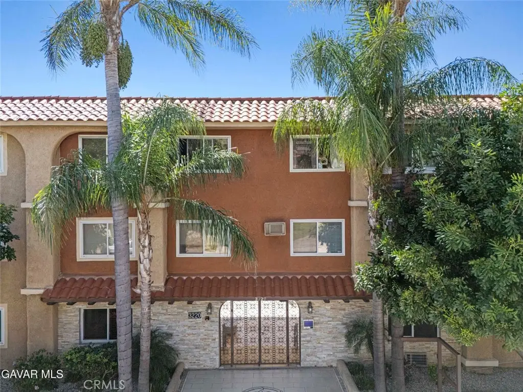3220 Altura Avenue #220, Glendale, CA 91214 - #1