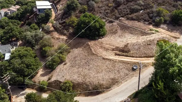 1 Donlin Lane, Newbury Park, CA 91320