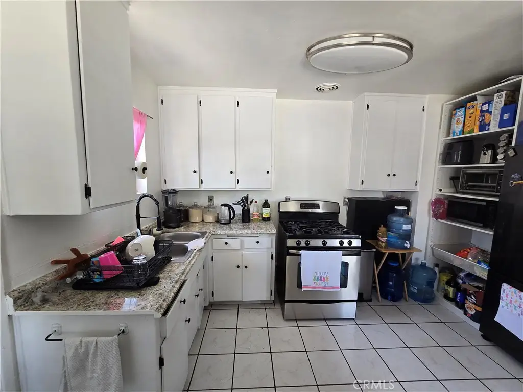 1275 Hardt, San Bernardino, CA 92408 - #1