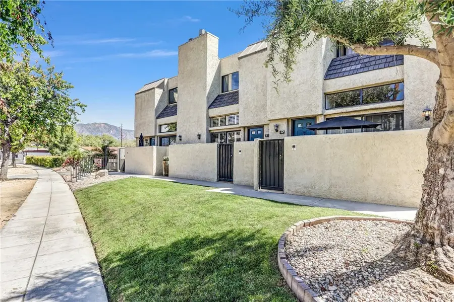 984 W Riverside Drive #9, Burbank, CA 91506 - #3