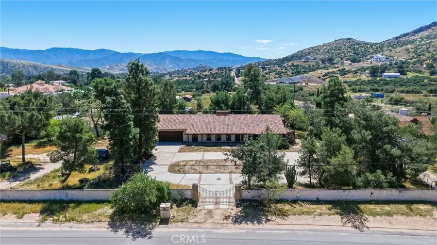 11560 Darling Road, Agua Dulce, CA 91390 - #2