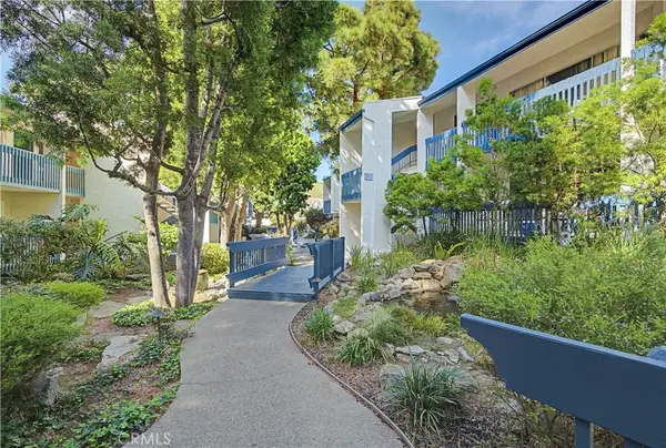 635 S Prospect #103, Redondo Beach, CA 90277