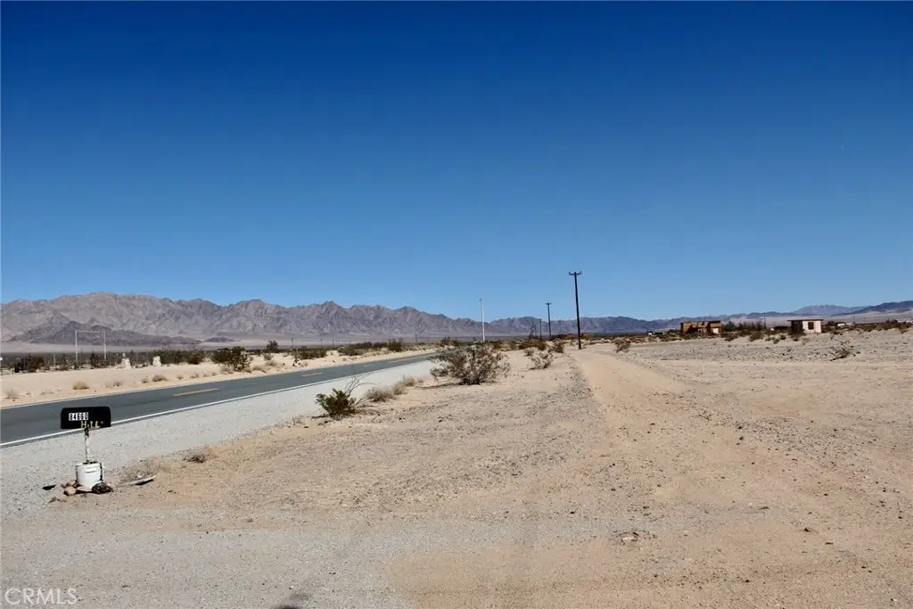 6281811 Amboy Road, Twentynine Palms Yucca Valley, CA 92277 - #1