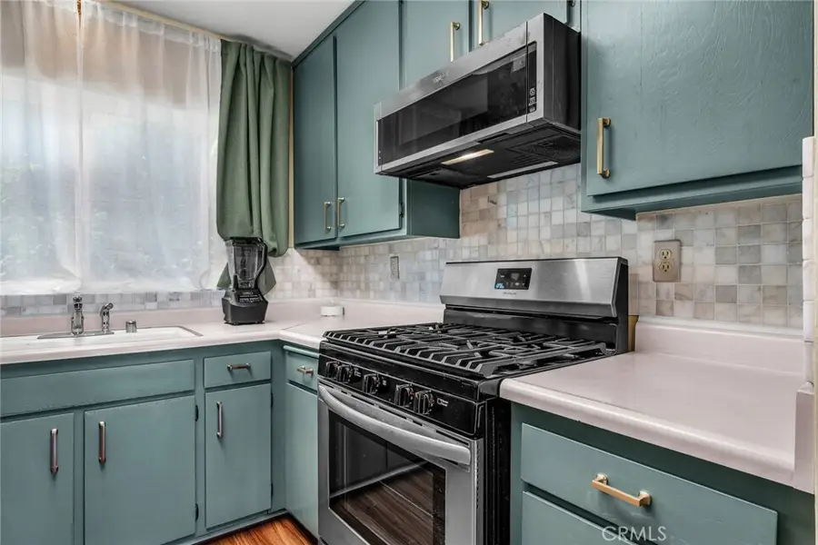 6629 Wilbur Avenue, Reseda, CA 91335 - #2