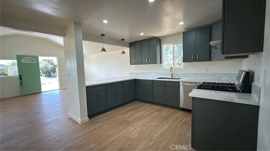 716 W Church Avenue, Ridgecrest, CA 93555 - #3