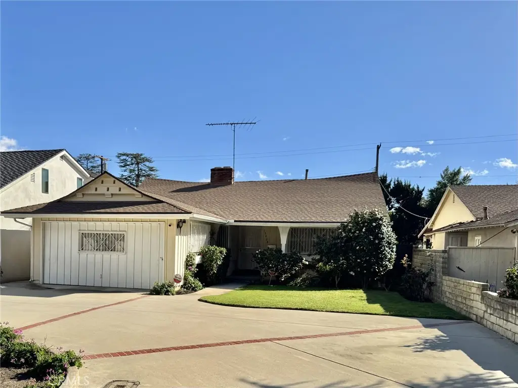 13424 Chandler, Sherman Oaks, CA 91401 - #1