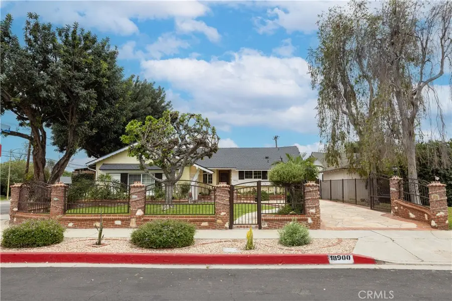 18900 Vincennes St, Northridge, CA 91324 - #2