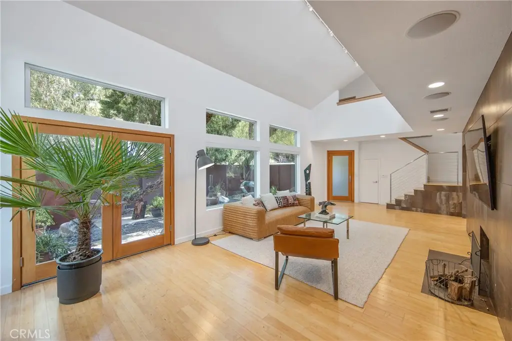 4109 Empis Street, Woodland Hills, CA 91364 - #1