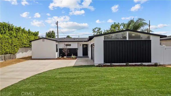 6902 Lasaine Avenue, Lake Balboa, CA 91406