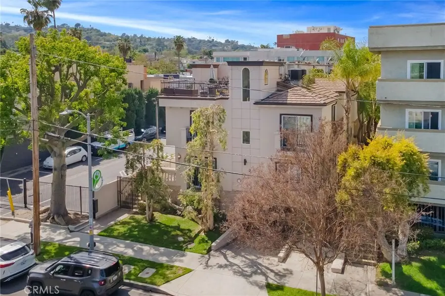 4325 Stern, Sherman Oaks, CA 91423 - #3