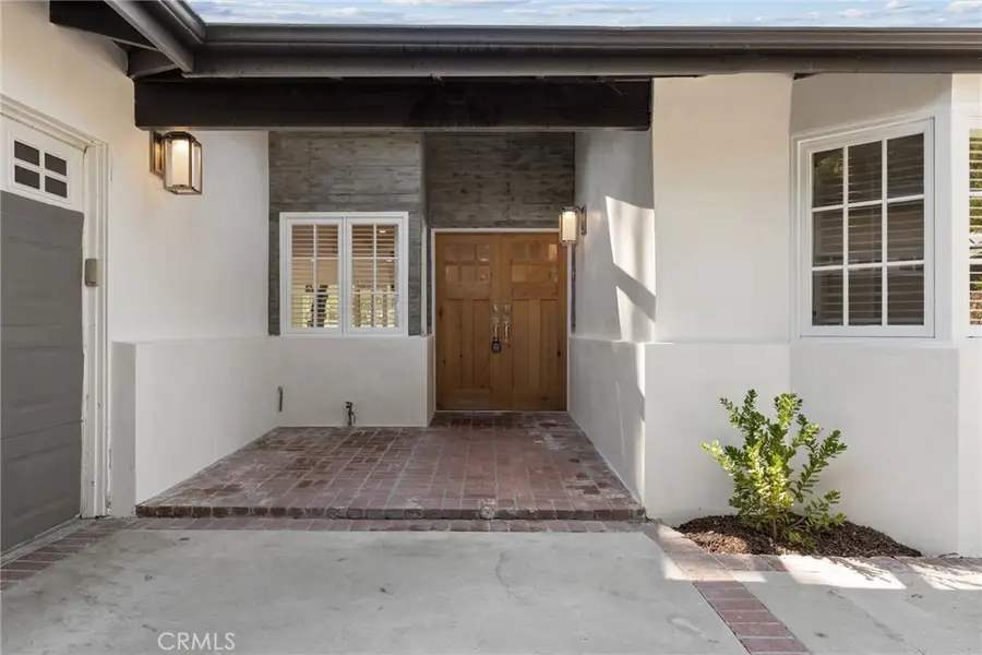 23312 Ostronic, Woodland Hills, CA 91367 - #2