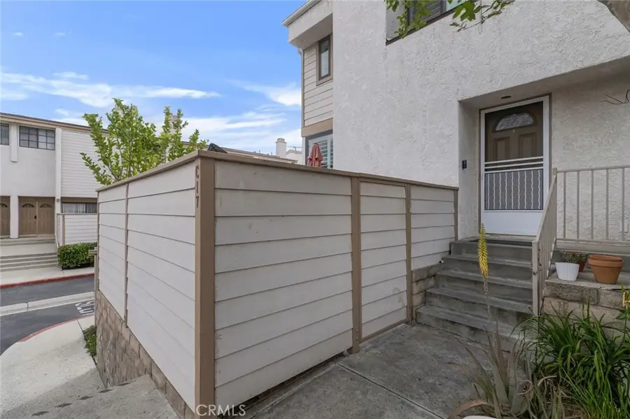 10231 Independence #C17, Chatsworth, CA 91311 - #3