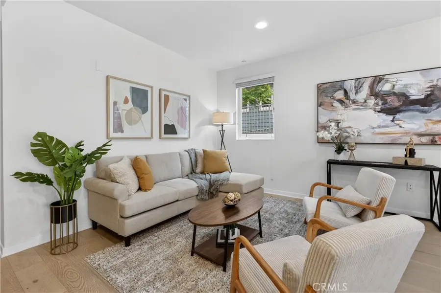 11912 Laurelwood Dr. #101, Studio City, CA 91604 - #3