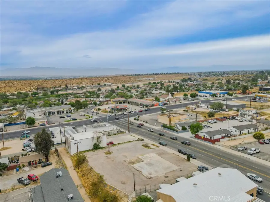 16650 Mojave Dr, Victorville, CA 92395 - #3