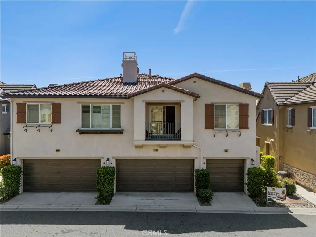 19354 Laroda Lane #165, Saugus, CA 91350 - #1