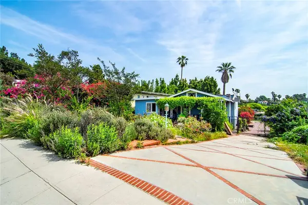 3036 Surry, Los Angeles, CA 90027