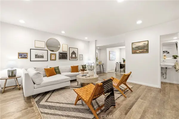 14238 Dickens #4, Sherman Oaks, CA 91423