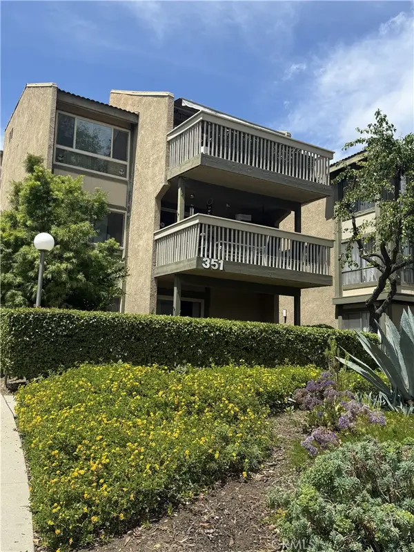 351 Chestnut Hill Court #16, Thousand Oaks, CA 91360