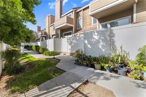 1941 Glenoaks #190, San Fernando, CA 91340