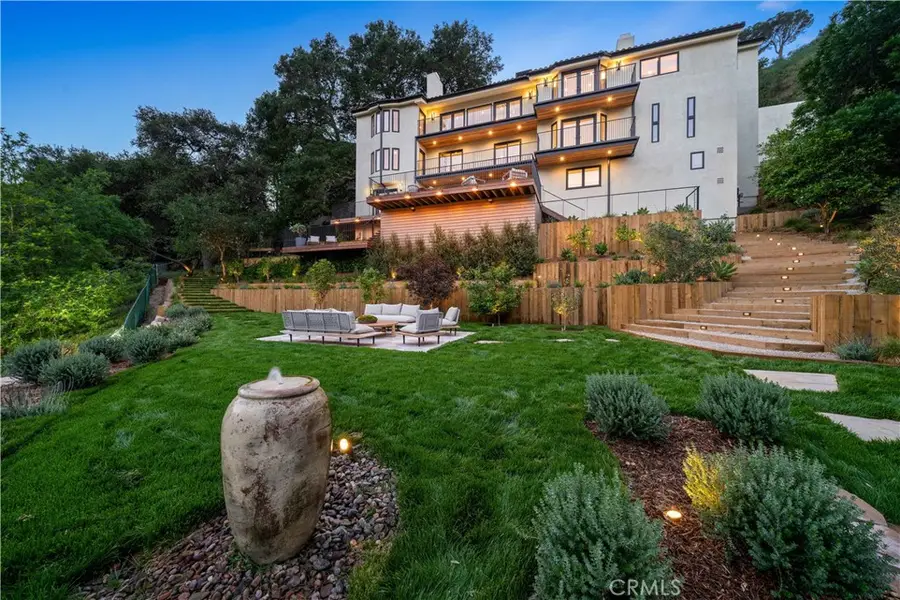 3636 Camino De La Cumbre, Sherman Oaks, CA 91423 - #2