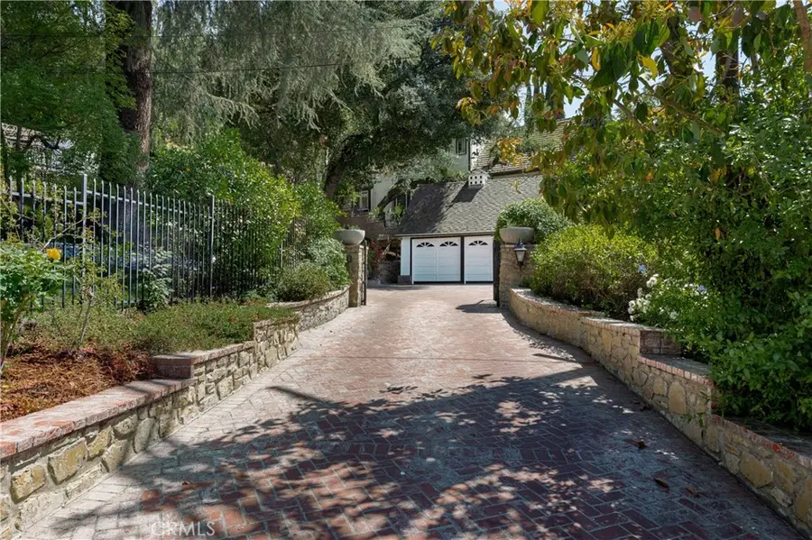 4650 Encino Avenue, Encino, CA 91316 - #2