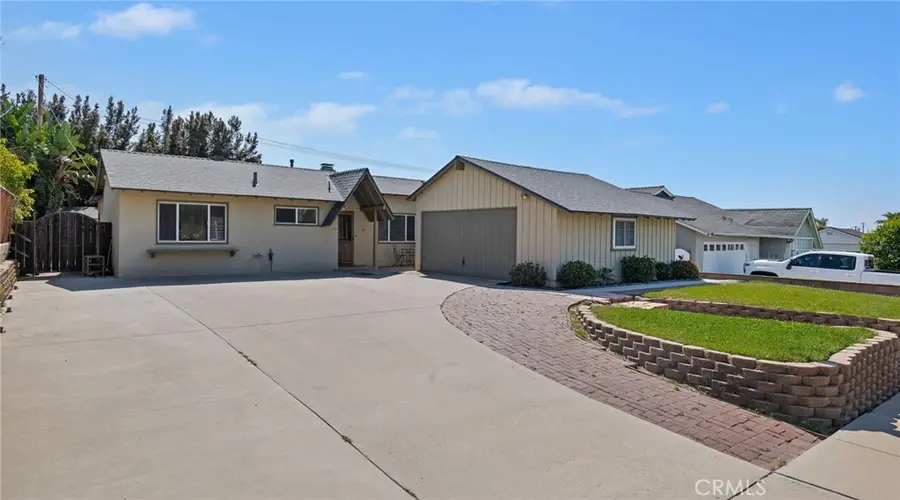 124 Hastings, San Buenaventura Ventura, CA 93003 - #2