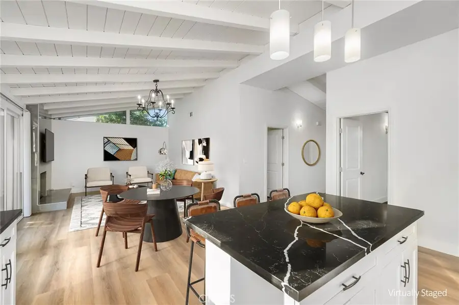 8341 Delco Avenue, Winnetka, CA 91306 - #3