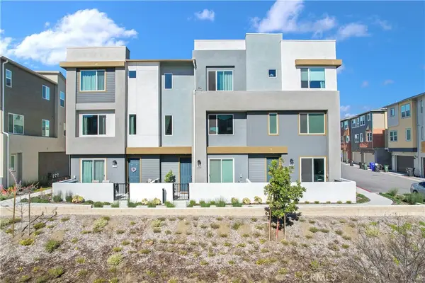 27582 Manzanita, Valencia, CA 91381