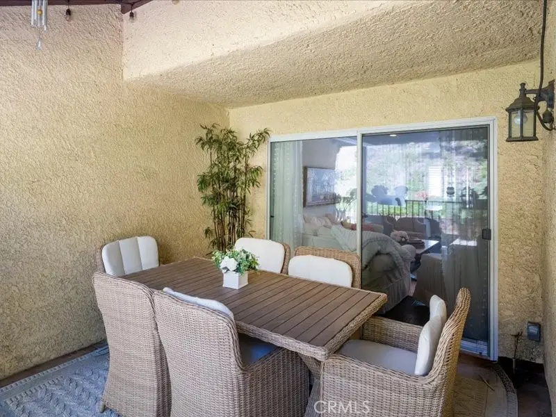 9735 Via Roma, Burbank, CA 91504 - #2