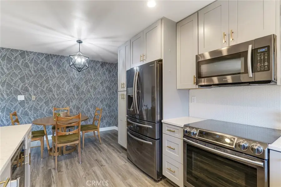 5232 Corteen Pl #17, Valley Village, CA 91607 - #3