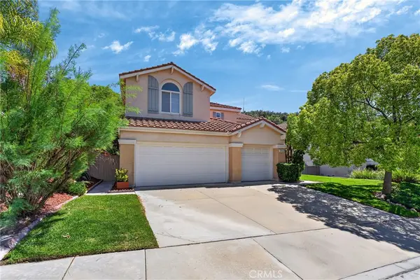 21012 Oakriver, Newhall, CA 91321