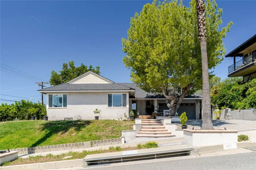 801 Stephen Road, Burbank, CA 91504 - #2