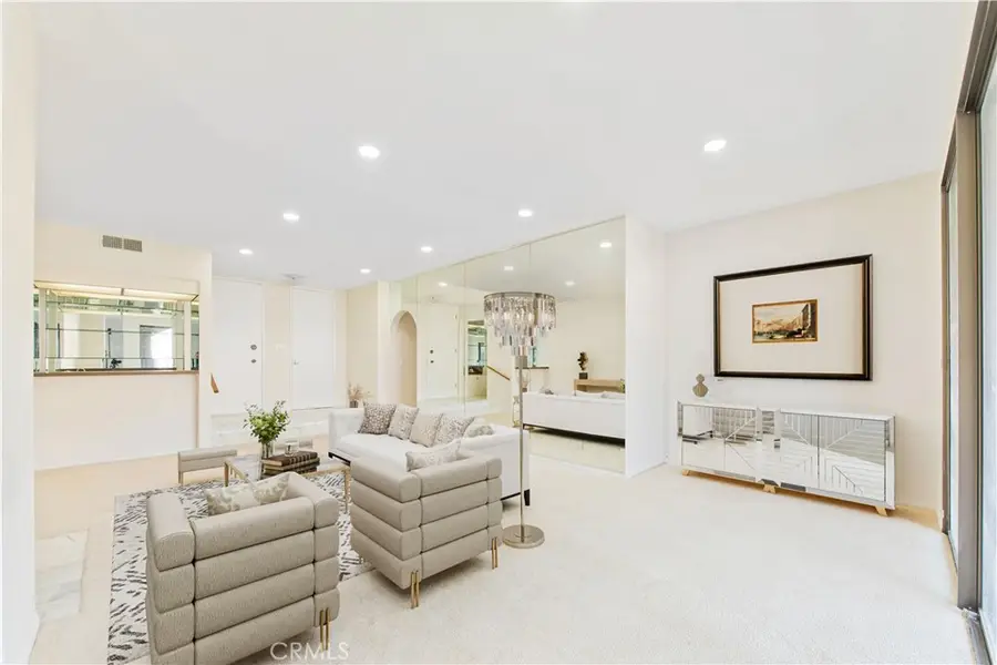 5340 Yarmouth #205, Encino, CA 91316 - #3