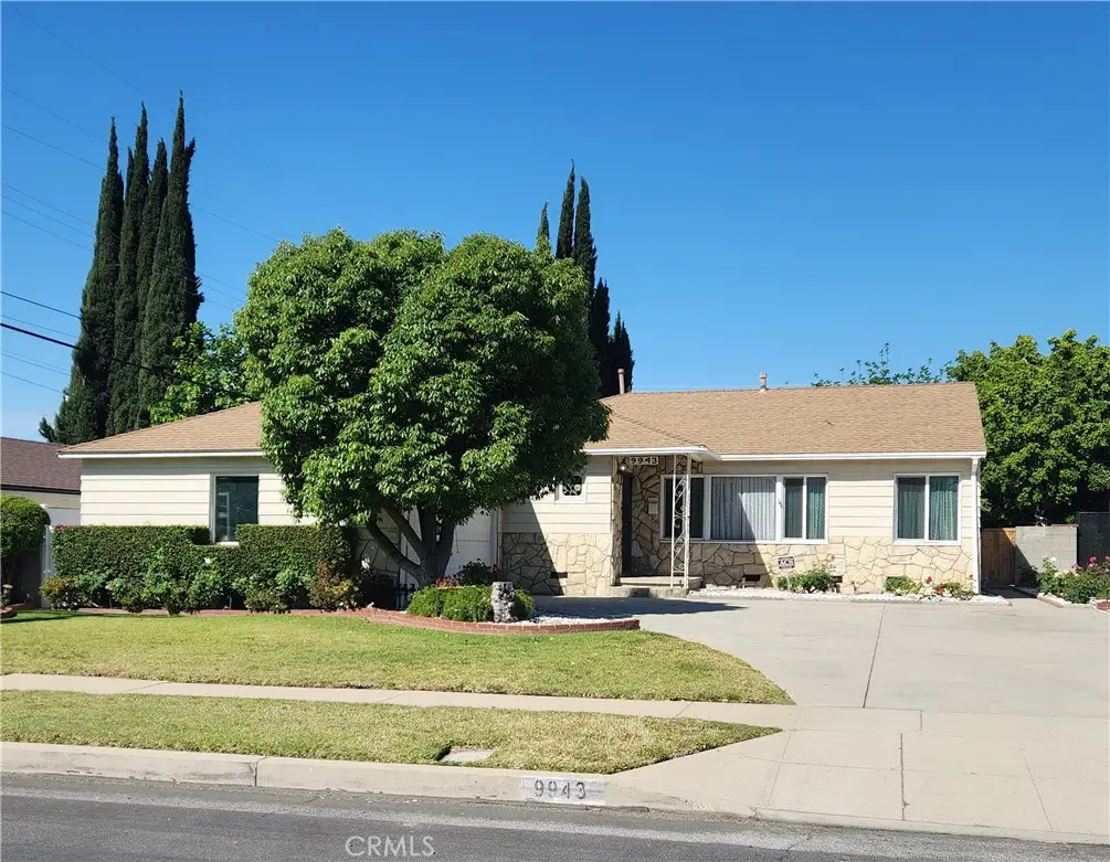 9943 Kester, San Fernando, CA 91345 - #1