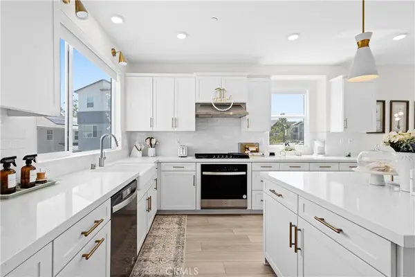 27553 Sanctuary Court, Valencia, CA 91355