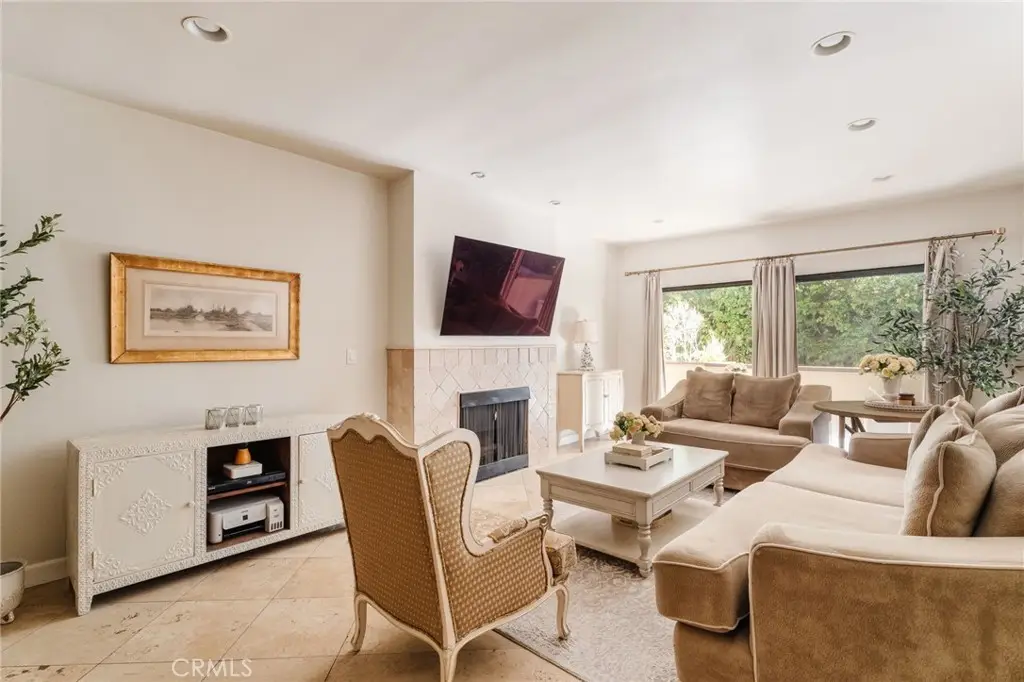 2332 Fox Hills #103, Los Angeles, CA 90064 - #1