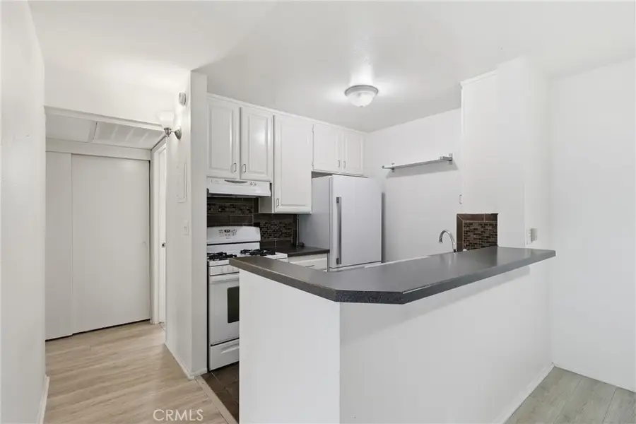 18645 Hatteras Street #289, Tarzana, CA 91356 - #2