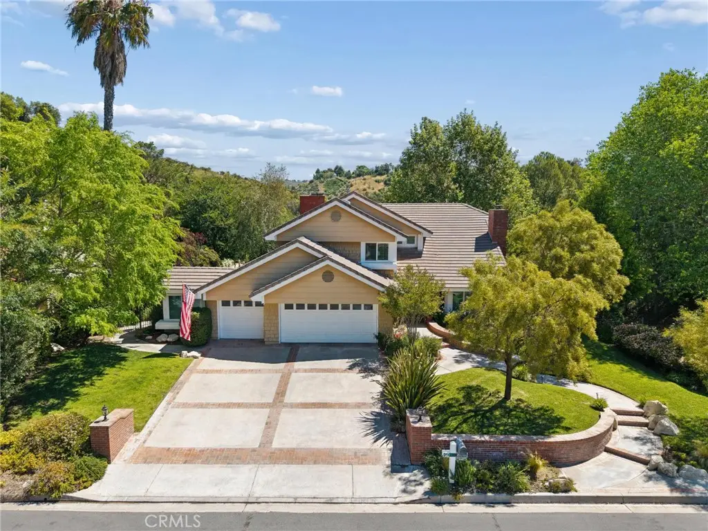 22043 Parvin, Saugus, CA 91350 - #1